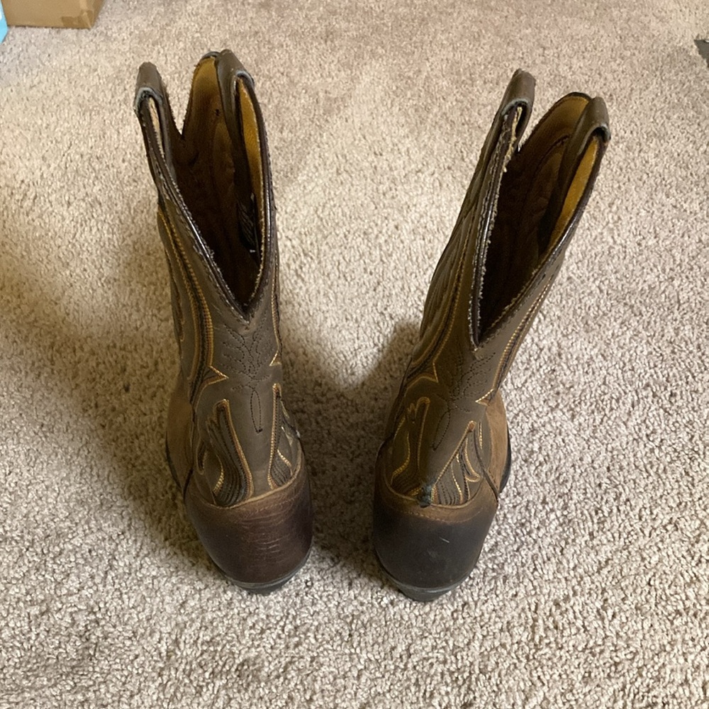 Woman’s cowb boots - Picture 5 of 7